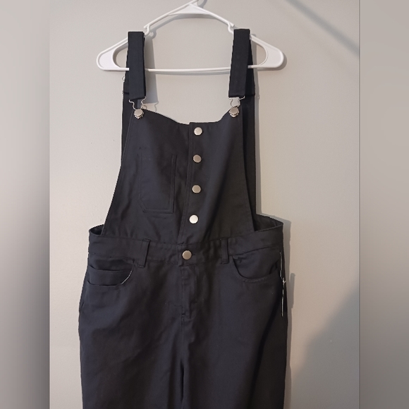 Styled! Black Stretch Denim Overalls & Latino Heritage Shirt, sz Medium & Small - Picture 3 of 16